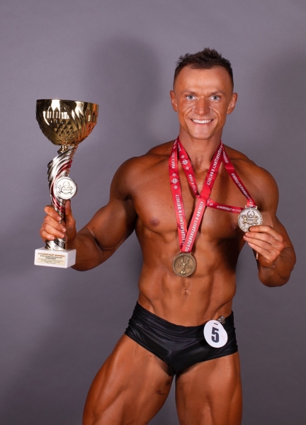 Успешный дебют: брестчанин завоевал первые места в чемпионате РБ по бодибилдингу и стал абсолютным чемпионом Успешный дебют: брестчанин завоевал первые места в чемпионате РБ по бодибилдингу и стал абсолютным чемпионом