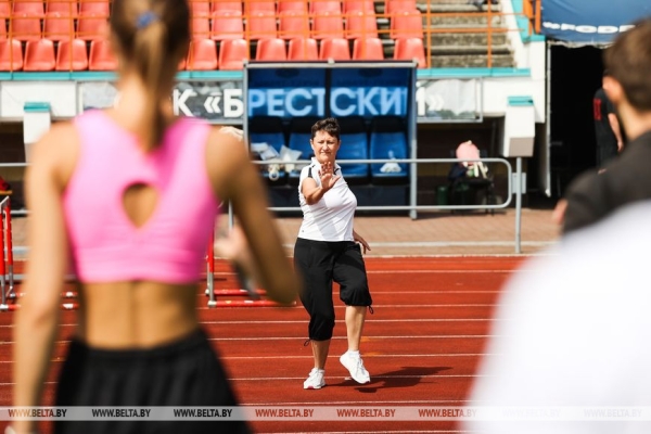 «Народная зарядка» прошла на стадионе «Брестский»