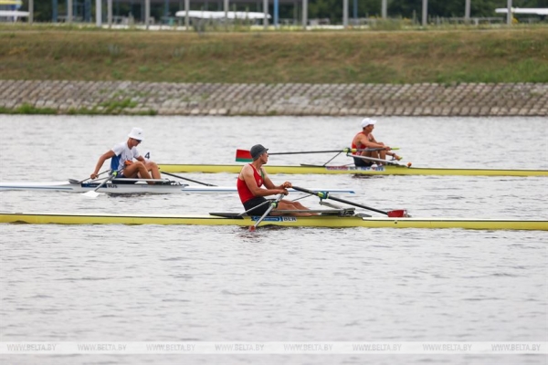 Более 200 гребцов из Беларуси и России соревнуются на открытом чемпионате в Бресте Более 200 гребцов из Беларуси и России соревнуются на открытом чемпионате в Бресте