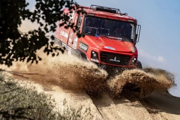 Белорусский экипаж «МАЗ-СПОРТавто» впервые стал победителем ралли «Шелковый путь» Белорусский экипаж «МАЗ-СПОРТавто» впервые стал победителем ралли «Шелковый путь»