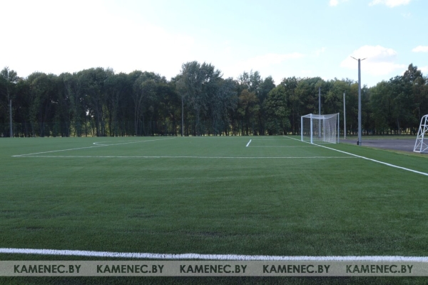 До и после. Предлагаем посмотреть на изменения Каменецкого стадиона «Колос» после обновления До и после. Предлагаем посмотреть на изменения Каменецкого стадиона «Колос» после обновления