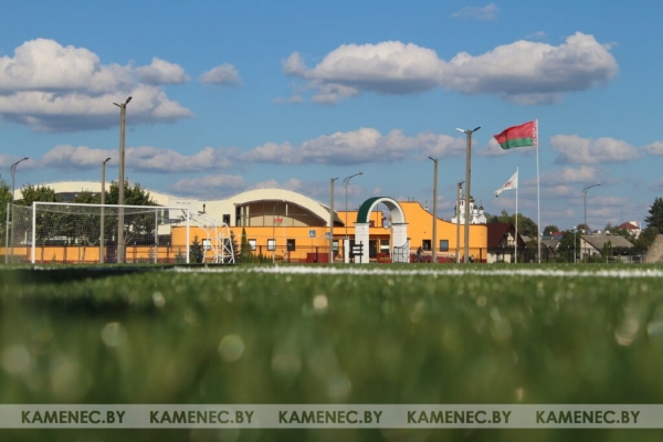 До и после. Предлагаем посмотреть на изменения Каменецкого стадиона «Колос» после обновления До и после. Предлагаем посмотреть на изменения Каменецкого стадиона «Колос» после обновления