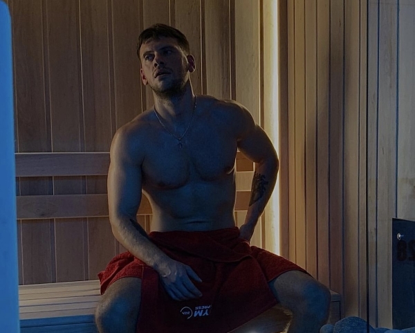 «GYM Express» на Варшавском шоссе - первый круглосуточный фитнес-клуб в Бресте. Высокотехнологичные тренажеры, финская сауна, бесплатная экскурсия, неоновый интерьер «GYM Express» на Варшавском шоссе - первый круглосуточный фитнес-клуб в Бресте. Высокотехнологичные тренажеры, финская сауна, бесплатная экскурсия, неоновый интерьер