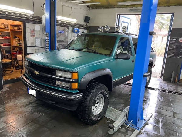 Белорусы арендовали под Варшавой бывшую автомойку и открыли СТО. Выгодно? Белорусы арендовали под Варшавой бывшую автомойку и открыли СТО. Выгодно?