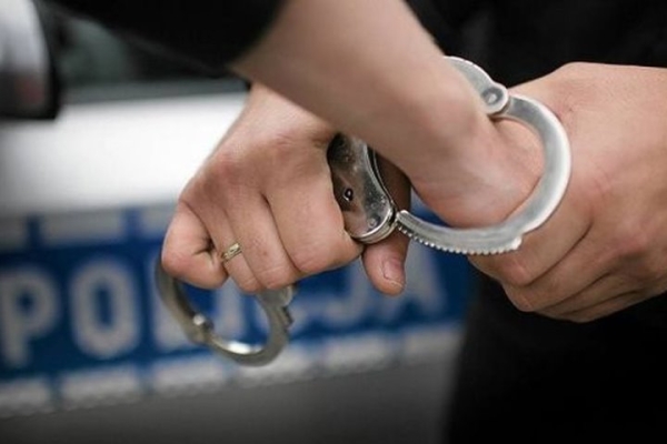 В Польше белорус со стрельбой ограбил двух соотечественников В Польше белорус со стрельбой ограбил двух соотечественников