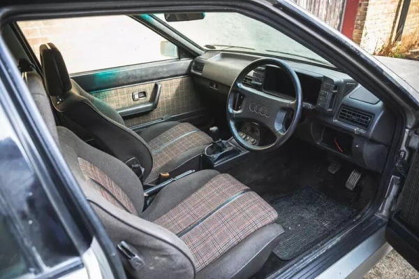Audi Quattro 1984 года, который 39 лет простоял в гараже, выставили на продажу Audi Quattro 1984 года, который 39 лет простоял в гараже, выставили на продажу