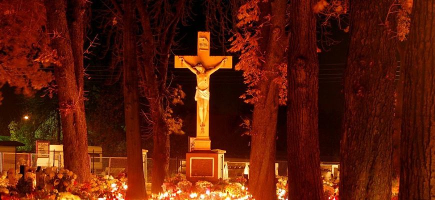 У Беларусі сёння адзначаюць Дзяды — свята продкаў